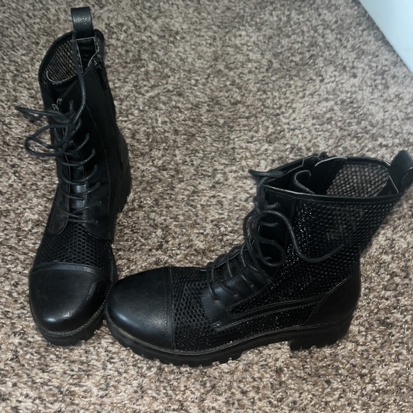 Women's combat boot - Picture 2 of 3